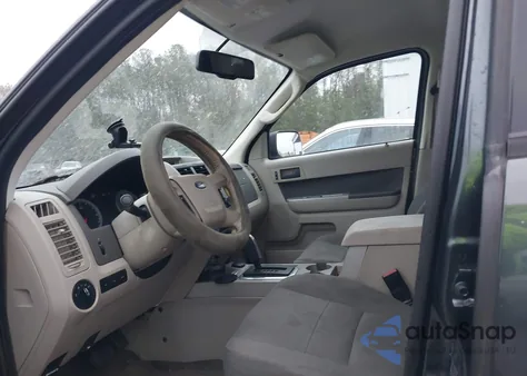 2009 Ford Escape Hybrid Limited from USA, damaged, VIN 1FMCU49349KB96172